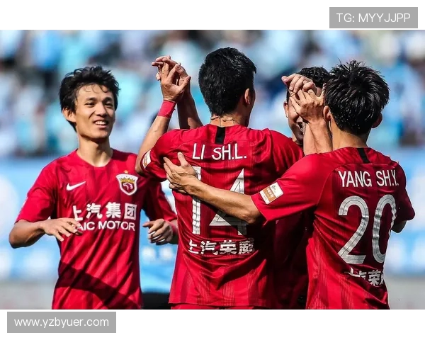 山东鲁能与上海上港在中超联赛中的录像与战术复盘