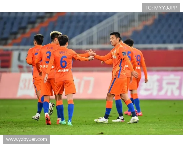 足球赛事的转播权竞争与商业运作